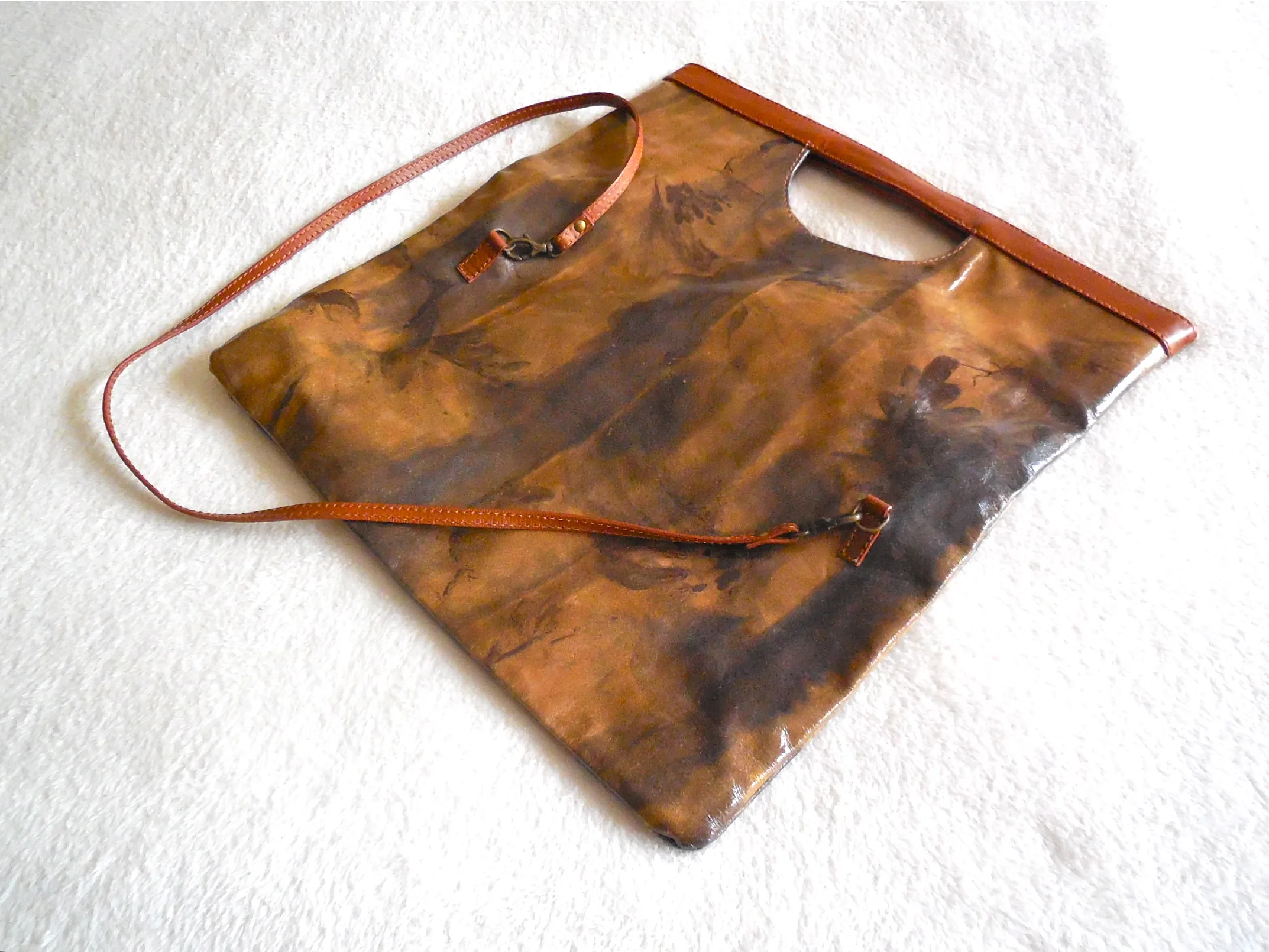 Maurizio Taiuti Leather Floral Crossbody Bag — image 2