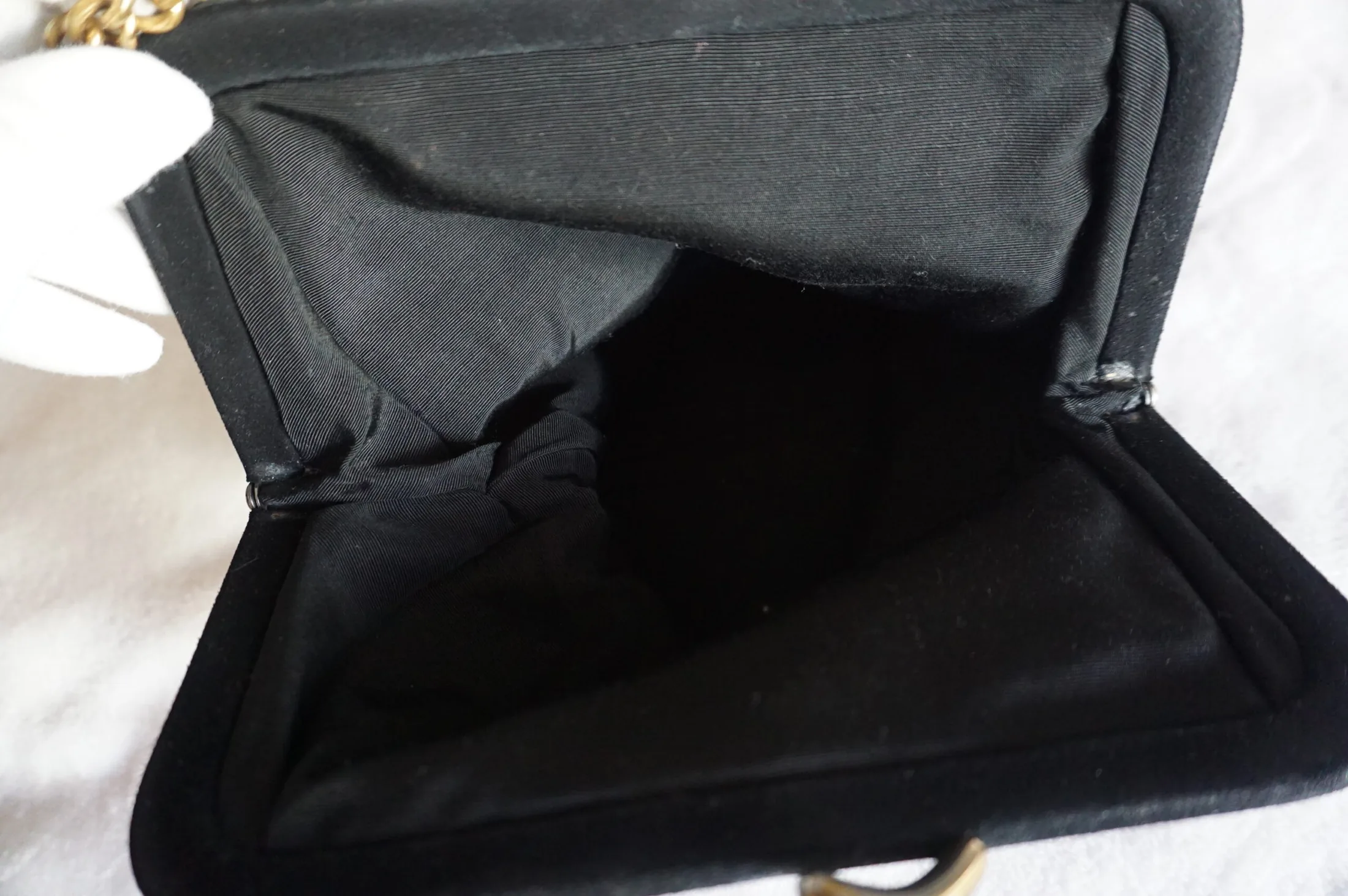 Vintage Black Suede Kiss-Lock Clutch — image 3