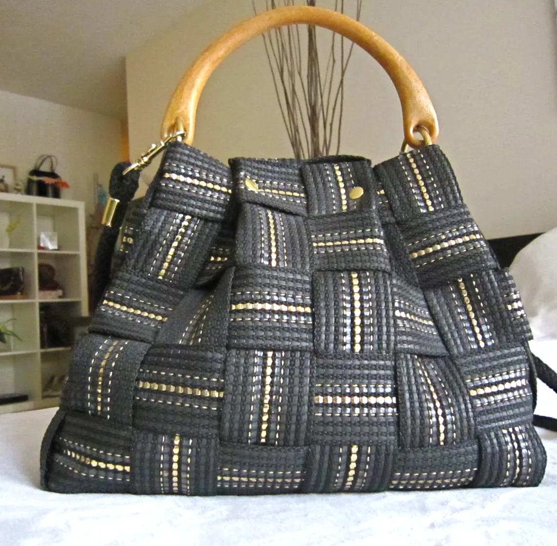 Vintage Fiona Black Shoulder Bag — image 2