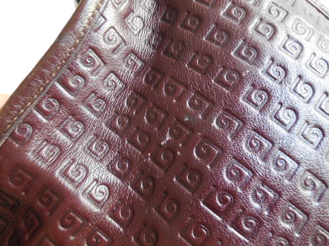 Pierre Cardin Vintage Burgundy Leather Crossbody — image 3