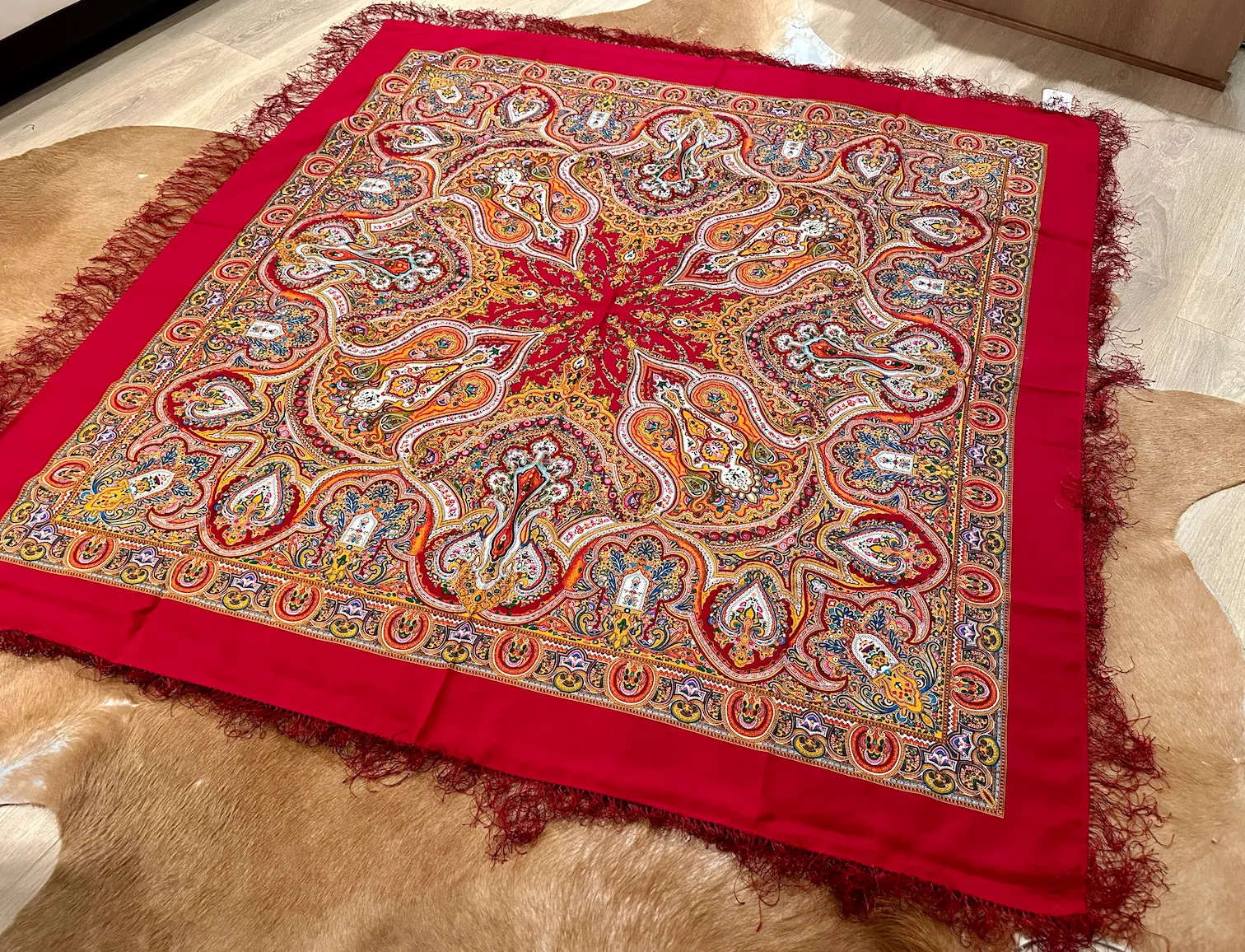 Pavlovo Posad Red “Spanish” Large Russian Shawl 100% Wool Pashmina Scarf — image 8