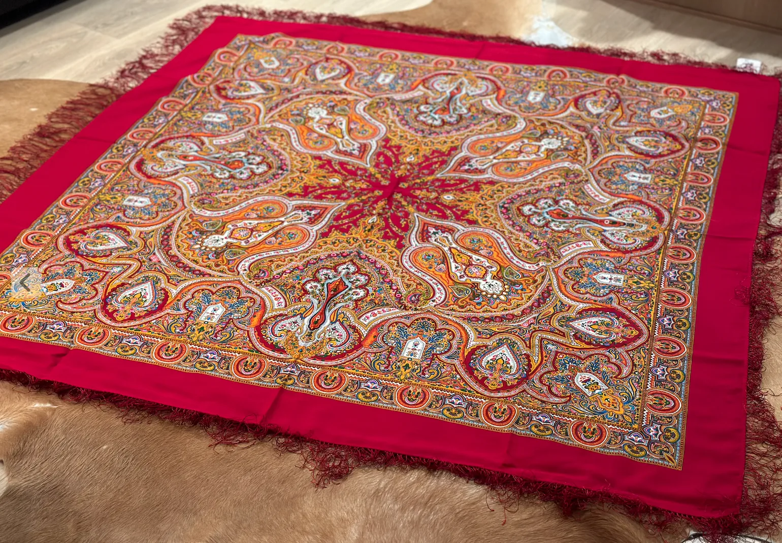 Pavlovo Posad Red “Spanish” Large Russian Shawl 100% Wool Pashmina Scarf — image 9