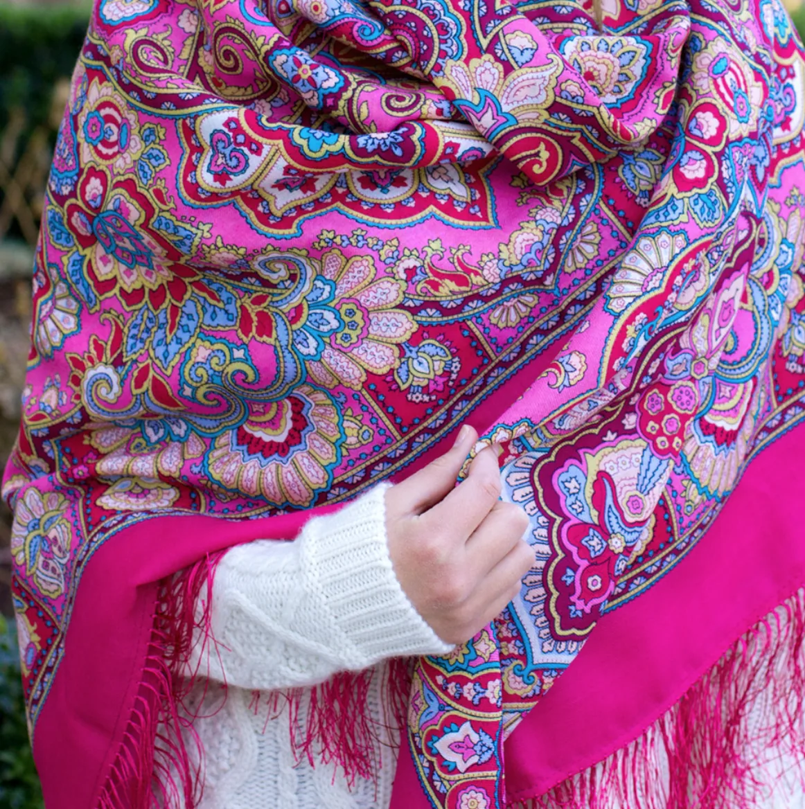 Pavlovo Posad “Beauty Queen” Fuchsia Shawl Pashmina Scarf with Silk Fringе 146 cm x 146 cm — image 2