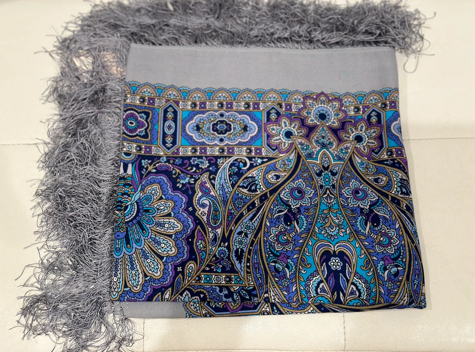 Pavlovo Posad “Christmas Gingerbread” 100% Wool Shawl Pashmina Scarf with Silk Fringе — image 6
