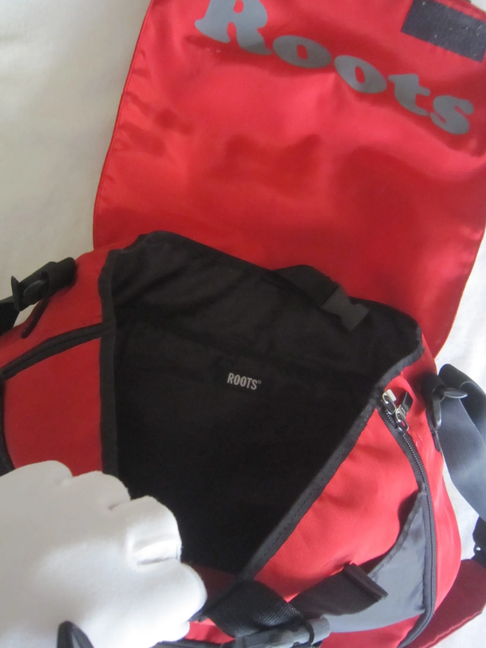 Roots Red Messenger Bag — image 5