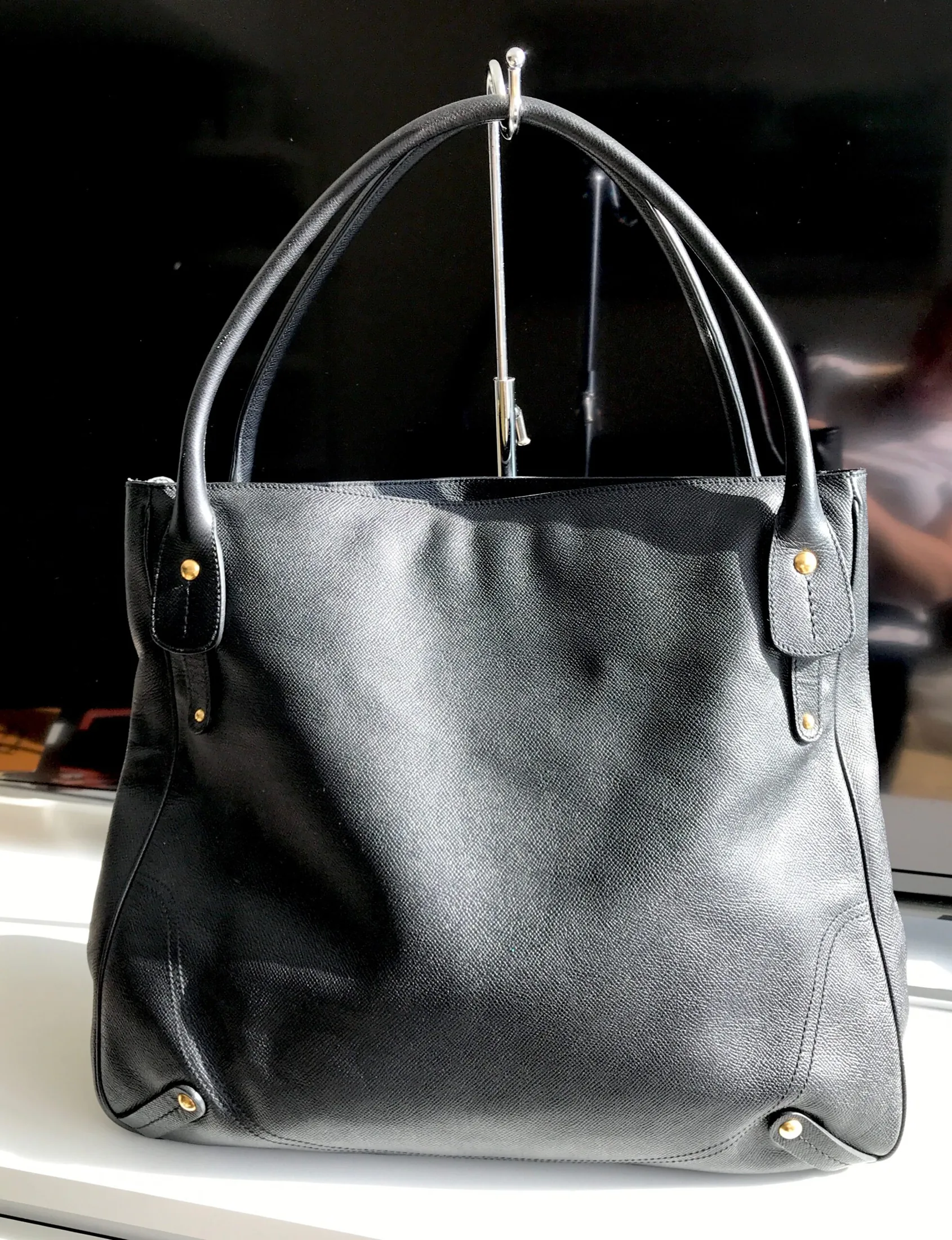 Salvatore Ferragamo Black Leather Large Tote — image 4