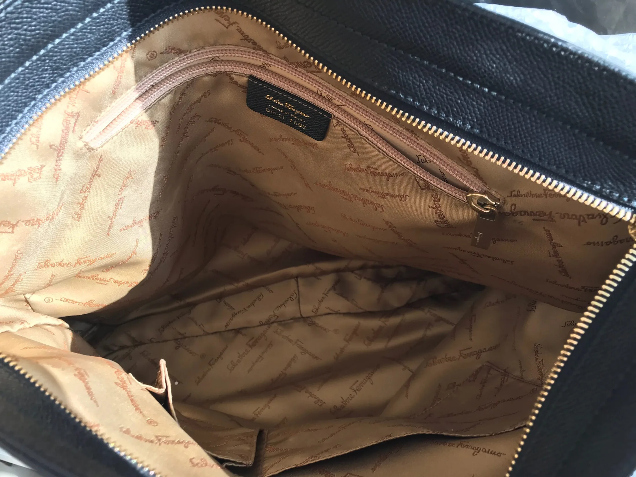 Salvatore Ferragamo Black Leather Large Tote — image 15