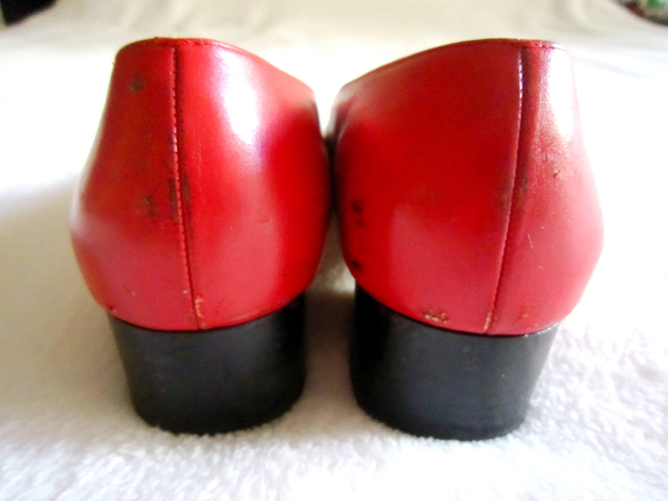 Salvatore Ferragamo Black & Red Ballet Flats/Size 9 — image 3