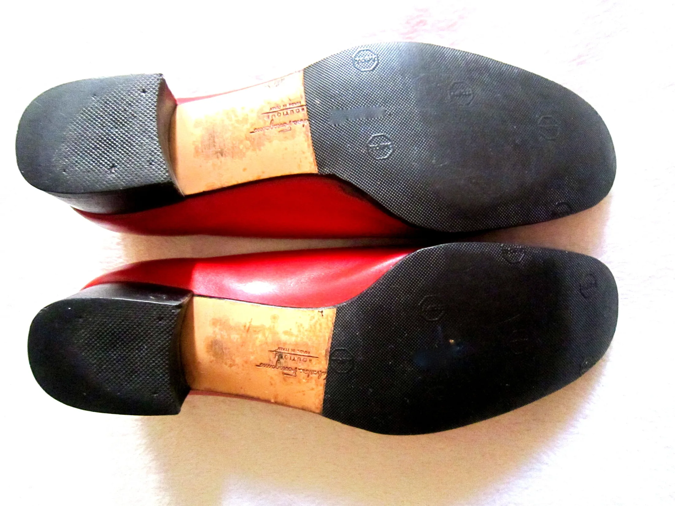 Salvatore Ferragamo Black & Red Ballet Flats/Size 9 — image 5