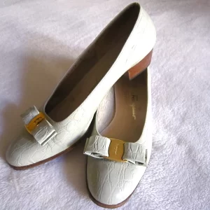 Salvatore Ferragamo Light Green Vara Bow Flats