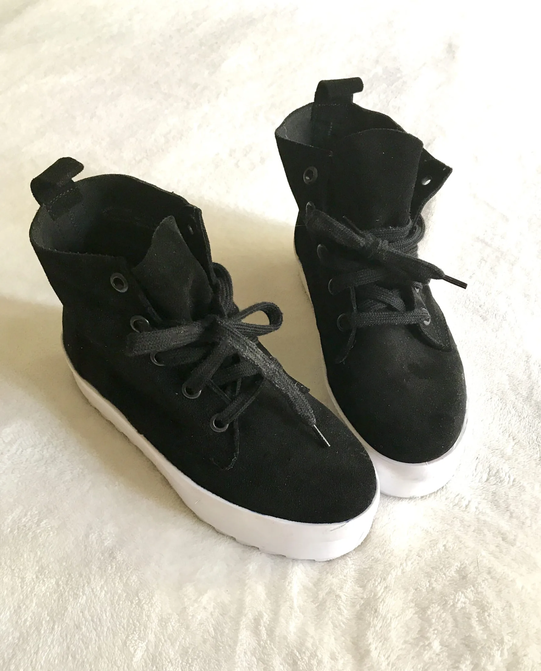 Shelly’s London Black Suede Murci Platform Sneakers/Size 37 — image 2