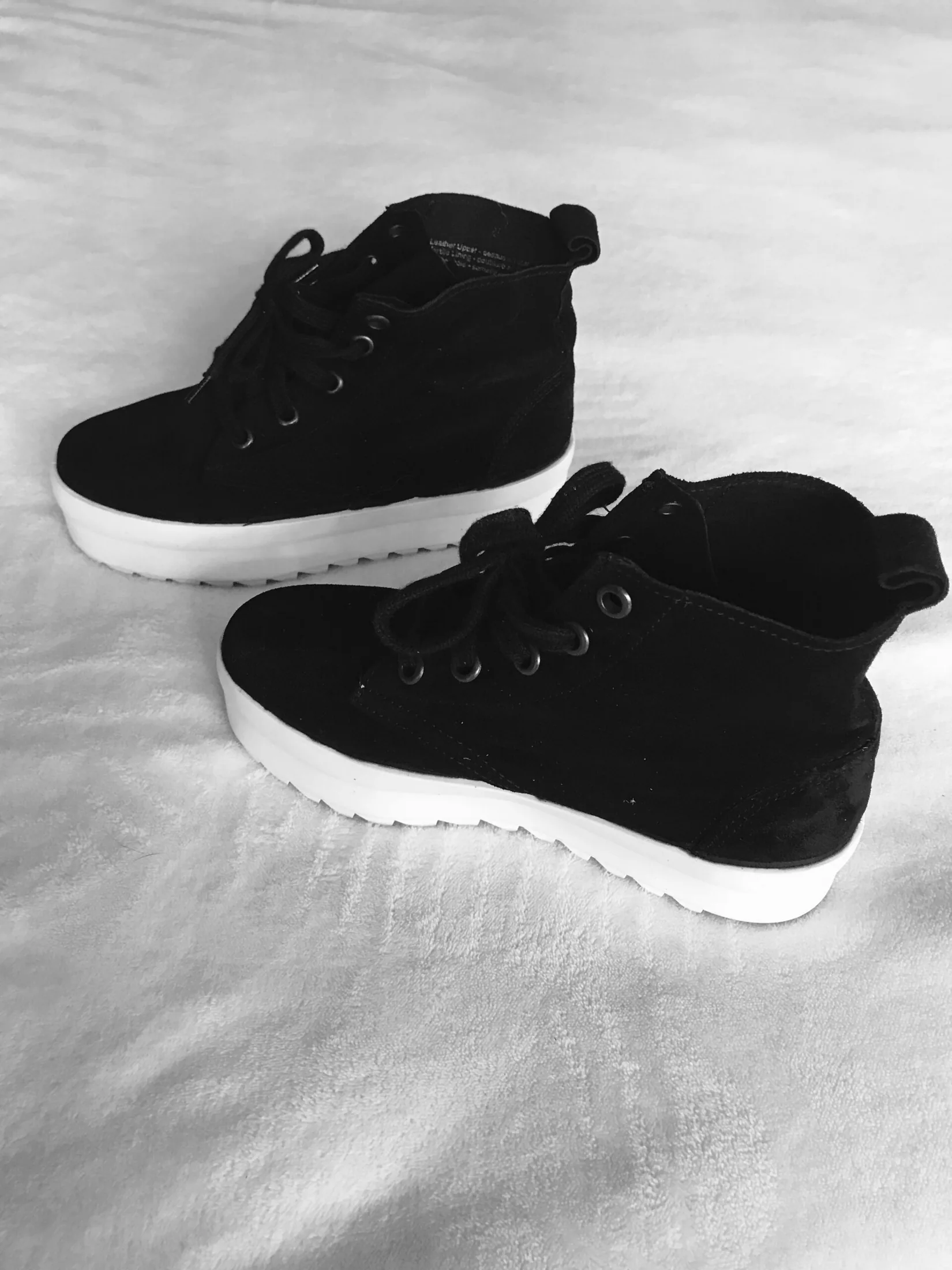 Shelly’s London Black Suede Murci Platform Sneakers/Size 37 — image 4