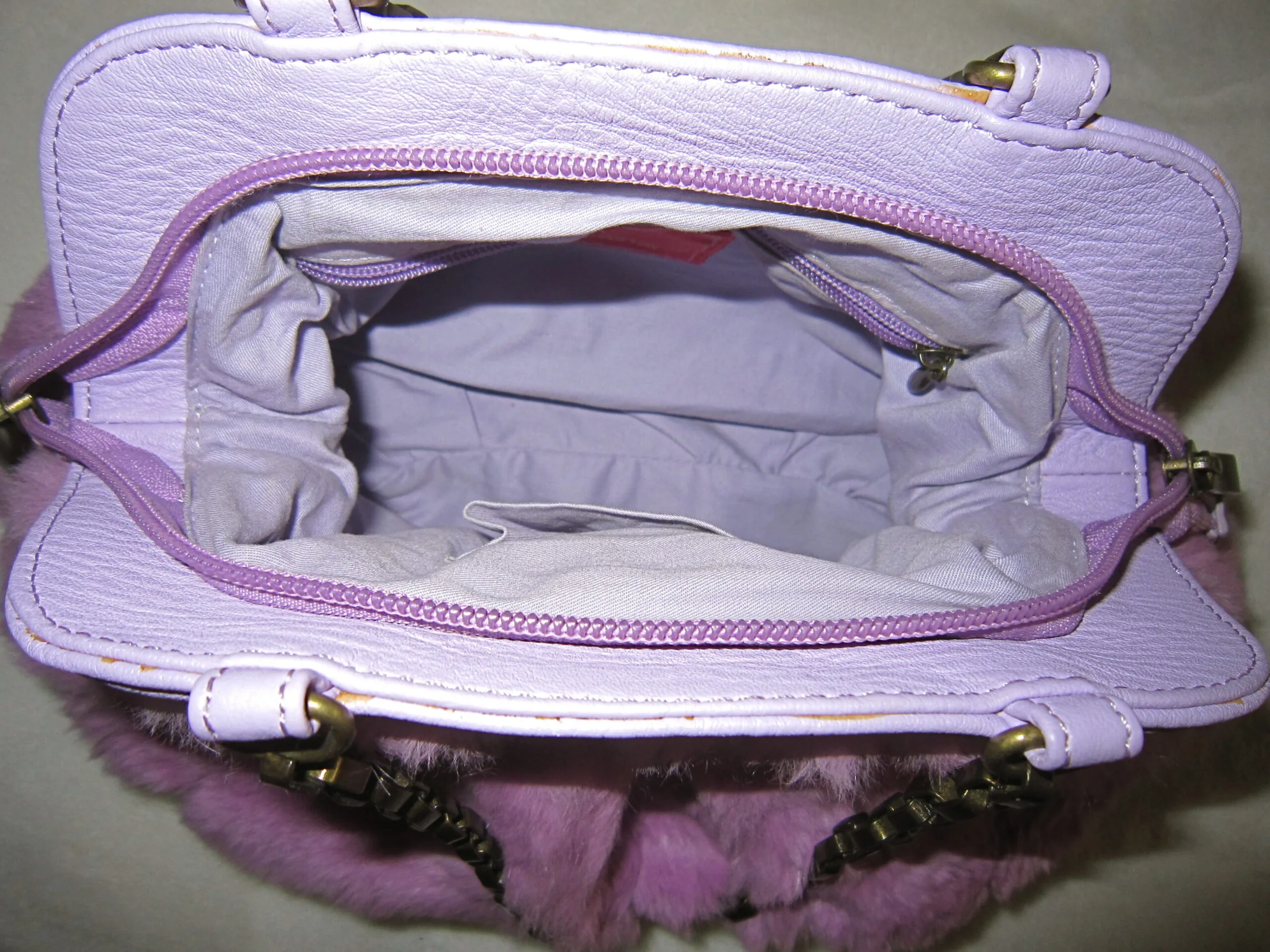 Samantha Thavasa Pink Fur Handbag — image 4