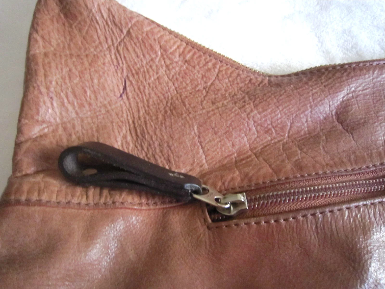 Tano Leather Hobo Bag — image 4