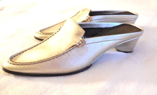 Tod’s Gold Mules /Size 35.5 — image 2