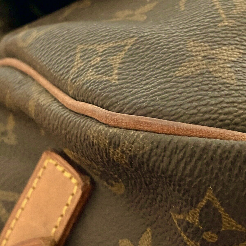 Louis Vuitton Saumur 35 Messenger Double Side Bag